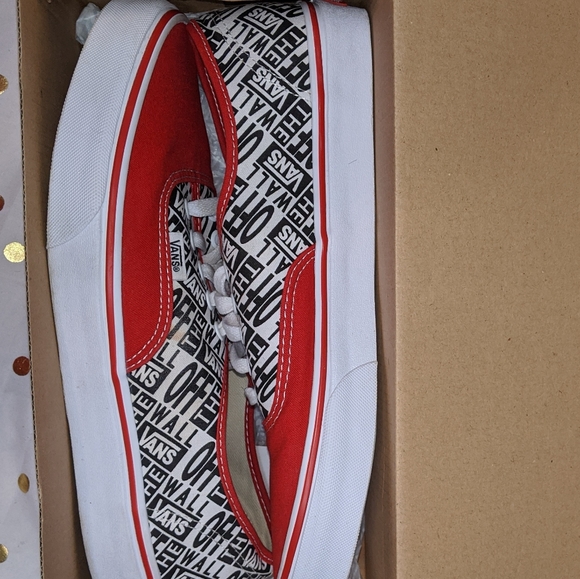 Vans - Picture 4 of 4